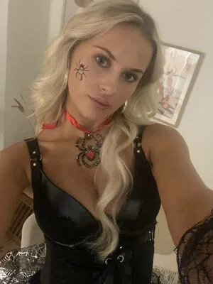 Sofie Mai OnlyFans Leaked Free Thumbnail Picture - #D05NO0FRE3