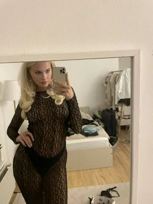 Sofie Mai OnlyFans Leaked Free Thumbnail Picture - #KbOwHaNvO9