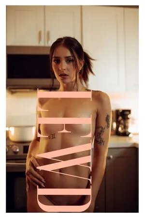 Sofie Reyez OnlyFans Leaked Free Thumbnail Picture - #6bl74OarCK
