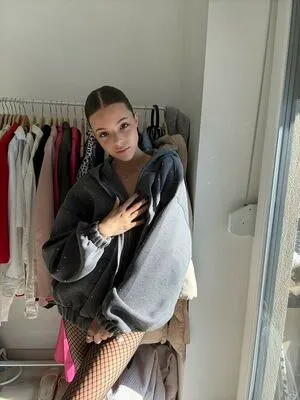 Sofikiss22 OnlyFans Leaked Free Thumbnail Picture - #CUpZOURFEx