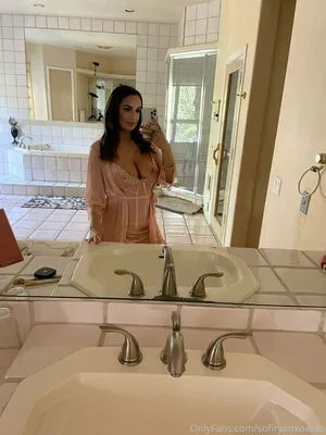 Sofiryanxoxoxo OnlyFans Leaked Free Thumbnail Picture - #zTYqbF8CTb