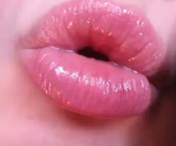 softlygaloshes OnlyFans Leaked Free Thumbnail Picture - #NlwtDzHRP8