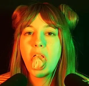 softlygaloshes OnlyFans Leaked Free Thumbnail Picture - #QMLCK0rr4G