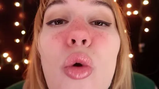 softlygaloshes OnlyFans Leaked Free Thumbnail Picture - #aoheihD1DE