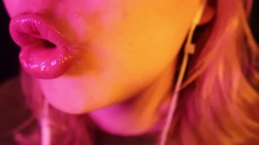 softlygaloshes OnlyFans Leaked Free Thumbnail Picture - #b6da99UtZg