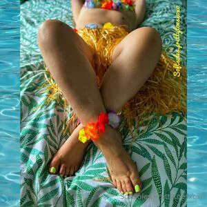 Softsoles Prettytoesxoxo OnlyFans Leaked Free Thumbnail Picture - #7BGqXOTWPO