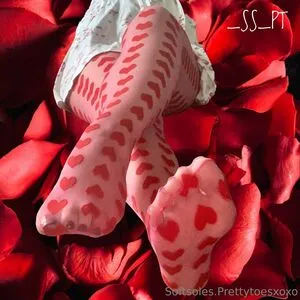 Softsoles Prettytoesxoxo OnlyFans Leaked Free Thumbnail Picture - #WB7NHwTKGA