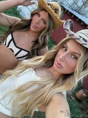 Sofwithasecret OnlyFans Leaked Free Thumbnail Picture - #ZjLOgij1T5