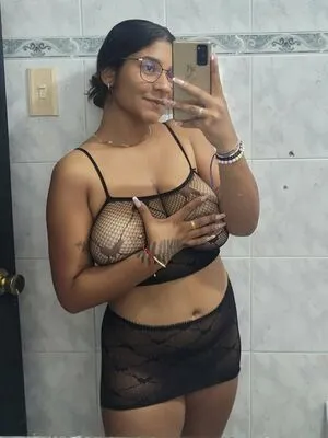 Sofythom OnlyFans Leaked Free Thumbnail Picture - #Gh25GFU8AR