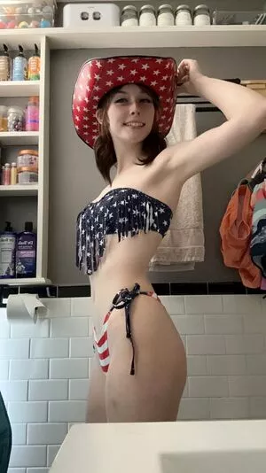 Soggyalien22 OnlyFans Leaked Free Thumbnail Picture - #40wSLW3G4w