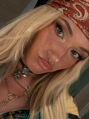 Sol Ruca OnlyFans Leaked Free Thumbnail Picture - #nHitGBOHIn