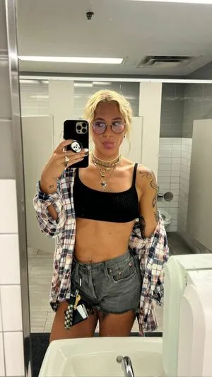 Sol Ruca OnlyFans Leaked Free Thumbnail Picture - #tKI70utaQJ