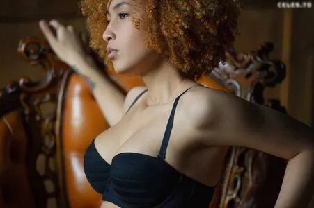 Solange OnlyFans Leaked Free Thumbnail Picture - #H9cuubYCX4