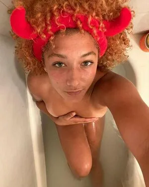 Soleyfaye OnlyFans Leaked Free Thumbnail Picture - #Dl4WNR42j5