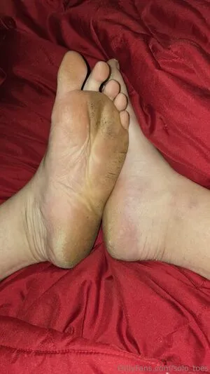 Solo Toes OnlyFans Leaked Free Thumbnail Picture - #7tUiVM8bvm