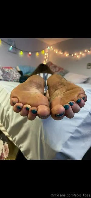 Solo Toes OnlyFans Leaked Free Thumbnail Picture - #KPTO8IcEP5