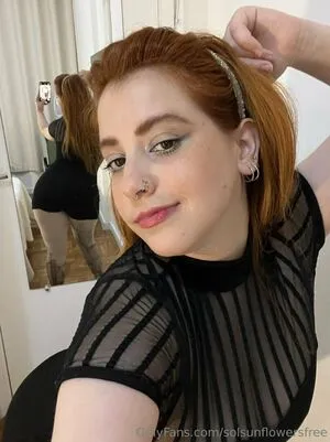 Solsunflowersfree OnlyFans Leaked Free Thumbnail Picture - #OGcEqW5CYg