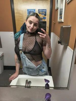 SomeDrunkBish OnlyFans Leaked Free Thumbnail Picture - #vfkpj9s2Pz