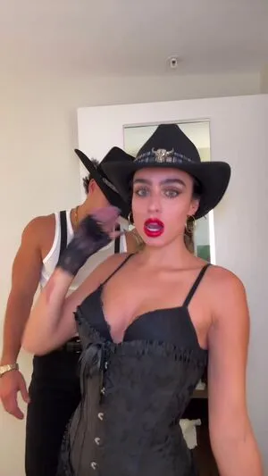 Sommer Ray OnlyFans Leaked Free Thumbnail Picture - #P2lSDWf7Ba