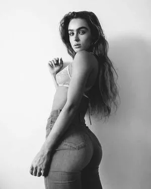 Sommer Ray OnlyFans Leaked Free Thumbnail Picture - #K5AYBlq961