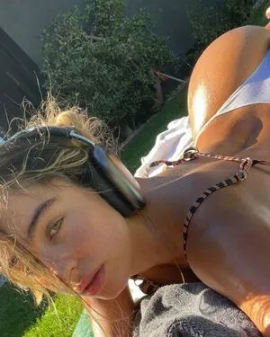 Sommer Ray OnlyFans Leaked Free Thumbnail Picture - #kFFGkhEzrx