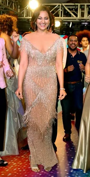 Sonakshi Sinha OnlyFans Leaked Free Thumbnail Picture - #ayARYRdmVI