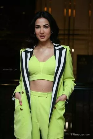 Sonal Chauhan OnlyFans Leaked Free Thumbnail Picture - #w0jsllk1RM