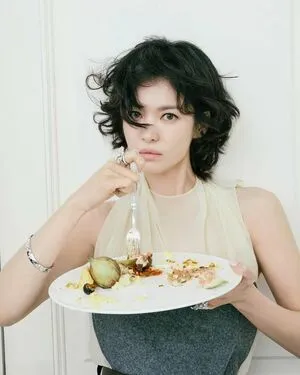 Song Hye Kyo OnlyFans Leaked Free Thumbnail Picture - #s6If25PAc8