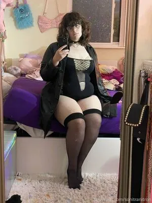 Soni Tranitron OnlyFans Leaked Free Thumbnail Picture - #oFp3AiZ4x8