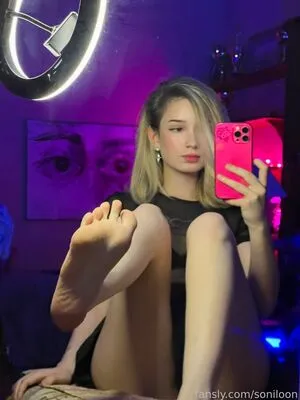 Soniloon OnlyFans Leaked Free Thumbnail Picture - #4twmuEF9BF