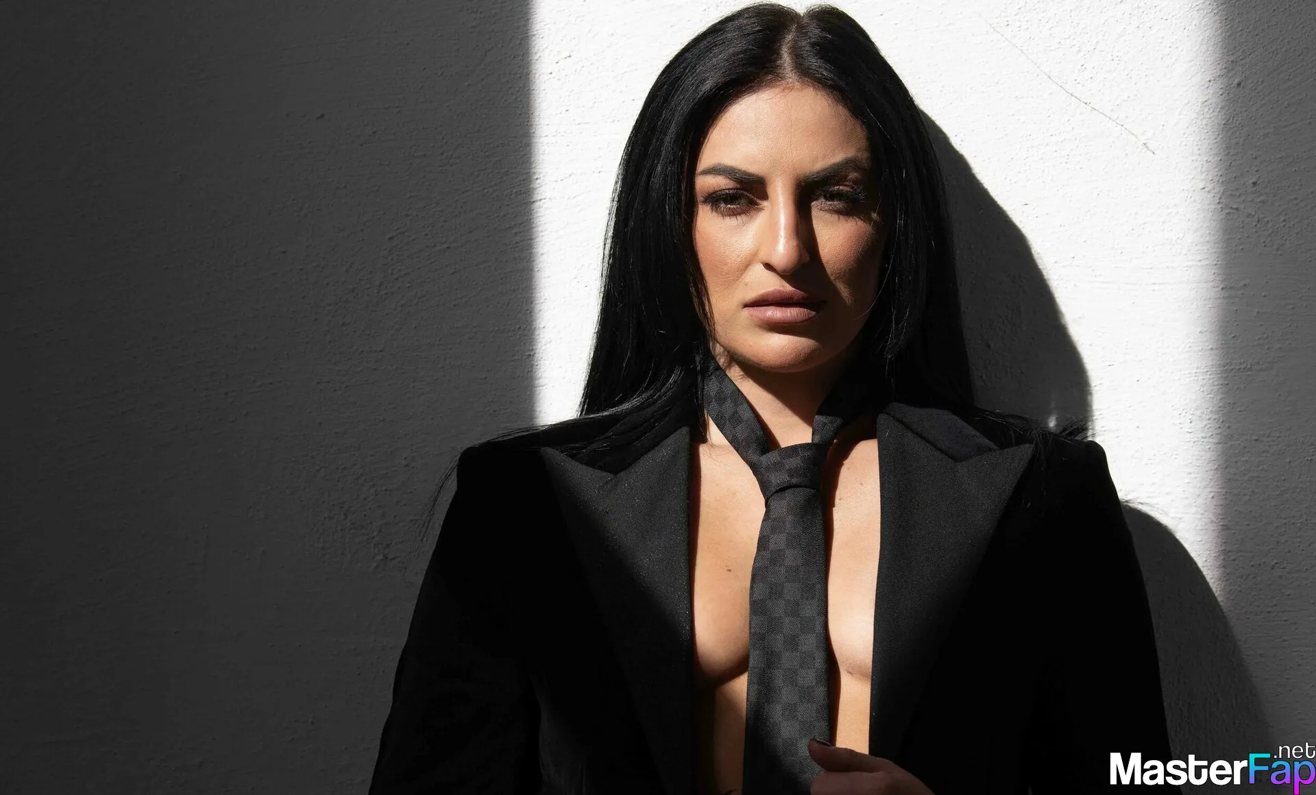 sonya-deville