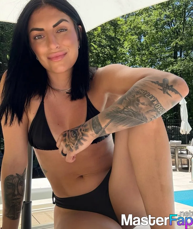 sonya-deville