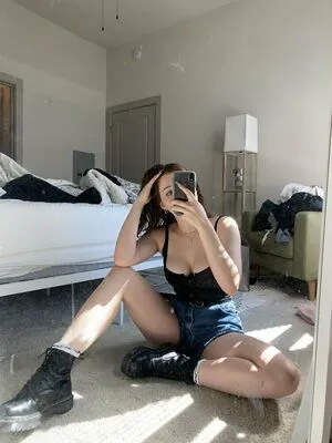 Soph8983 Sophie43 OnlyFans Leaked Free Thumbnail Picture - #4ySf8UNKcE