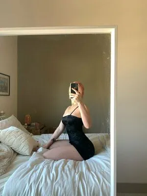Soph8983 Sophie43 OnlyFans Leaked Free Thumbnail Picture - #NDICyLAN9q