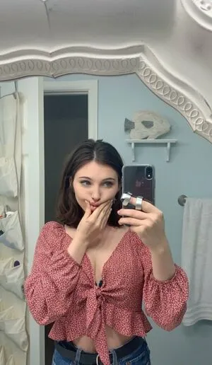 Soph8983 Sophie43 OnlyFans Leaked Free Thumbnail Picture - #jdZ4VfybES