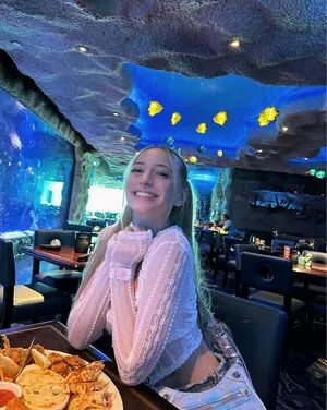 Sophia Diamond OnlyFans Leaked Free Thumbnail Picture - #UyRIvl4lRc