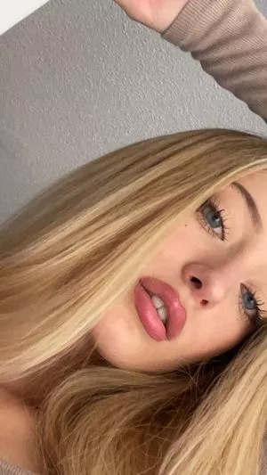 Sophia Diamond OnlyFans Leaked Free Thumbnail Picture - #dxB0L0W5V0