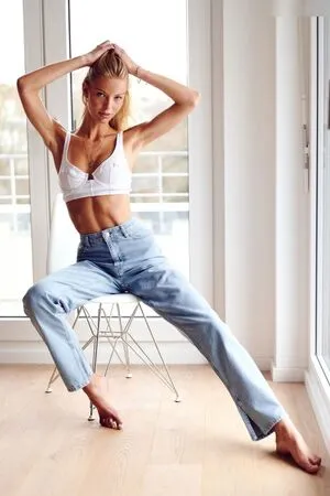 Sophia L OnlyFans Leaked Free Thumbnail Picture - #bBiziUftni