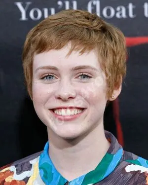 Sophia Lillis OnlyFans Leaked Free Thumbnail Picture - #QqbMitspw7