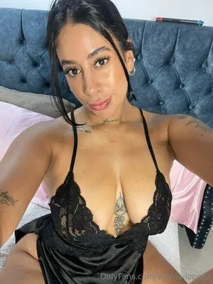Sophia Lopeez OnlyFans Leaked Free Thumbnail Picture - #0MfVgoup1A