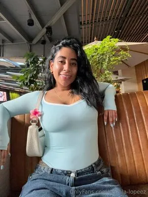 Sophia Lopeez OnlyFans Leaked Free Thumbnail Picture - #7asrTze0r9