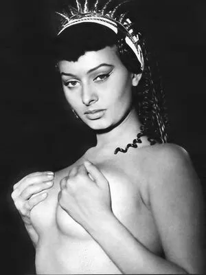 Sophia Loren OnlyFans Leaked Free Thumbnail Picture - #6rGdnWJAys