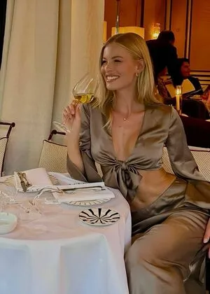 Sophia Luders OnlyFans Leaked Free Thumbnail Picture - #WHu4s4LEi9