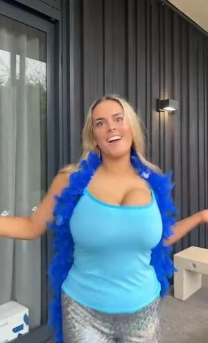 Sophia R OnlyFans Leaked Free Thumbnail Picture - #GazfbrV5nH