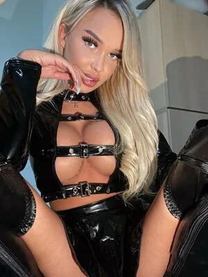 Sophiadreams OnlyFans Leaked Free Thumbnail Picture - #4Kk3Wiexoa