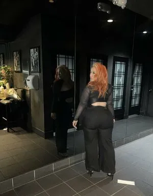 Sophialaurrren OnlyFans Leaked Free Thumbnail Picture - #K8g2RWreE4