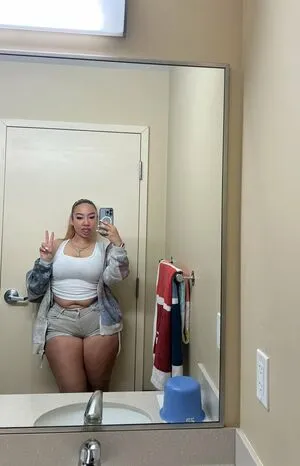 Sophialaurrren OnlyFans Leaked Free Thumbnail Picture - #c9XpiBN7JP