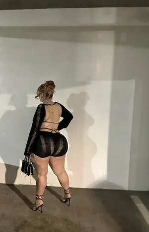 Sophialaurrren OnlyFans Leaked Free Thumbnail Picture - #p1ScO8Iyn8