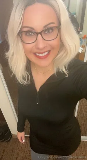 Sophiaroseisreal OnlyFans Leaked Free Thumbnail Picture - #E1371IDDCT