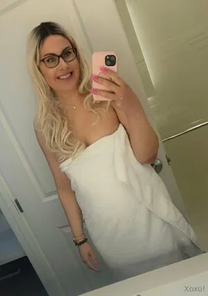 Sophiaroseisreal OnlyFans Leaked Free Thumbnail Picture - #s1u72L8qLX